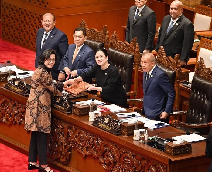 Strategi Pemerintah Menghadapi Tantangan Ekonomi Global