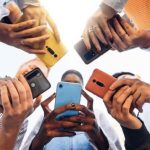 Fenomena Sosial Yang Menjadi Perhatian Publik Di Era Digital