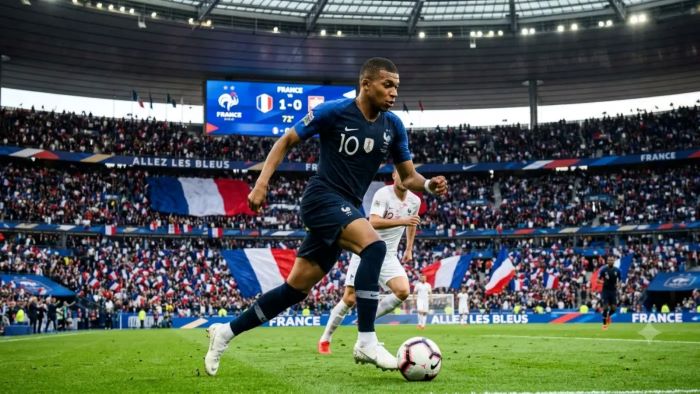 Kompetisi Sepak Bola Dunia Yang Menarik Perhatian Penggemar